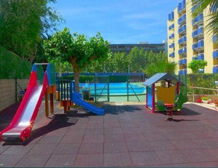 Appartament Alboran Apartment ซาลอว์ ภายนอก รูปภาพ